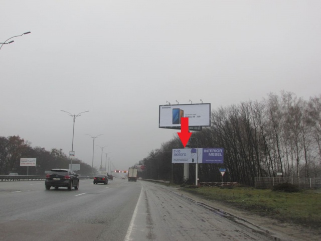 Щит 6x3,  Бориспільське шосе з м.Бориспіль (30+500, виїзд з заправки АМіК), лівий
