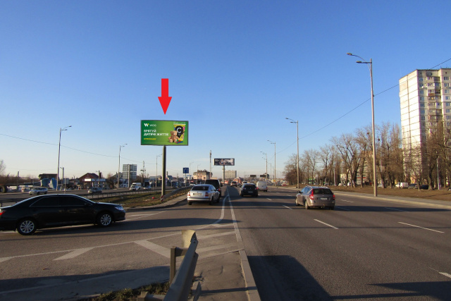 Беклайт 8x4,  Кільцева дорога (на роздільнику), (ТЦ "Апрель", Billa, Фора), в напрямку просп.Леся Курбаса