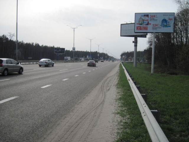 Щит 6x3,  Бориспільське шосе з м.Бориспіль (29+200, за комплексом Kidev) в напрямку м. Київ