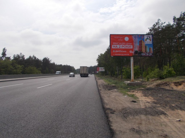 Щит 6x3,  Одеське шосе, в напрямку с.Глеваха, 600 м від мотель-ресторану "Шалє" і за 1 км до знаку "Глеваха",9км+300м