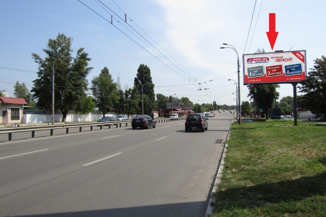 Призма 6x3,  Лугова вул. (Караван, Ашан, АЗС "ОККО"), в напрямку Богатирська вул.