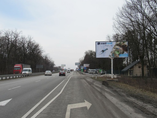 Щит 6x3,  Житомирське шосе , в напрямку м.Київ, перед с.Міла, (150 м перед заправкою "ТНК"),7км+600м