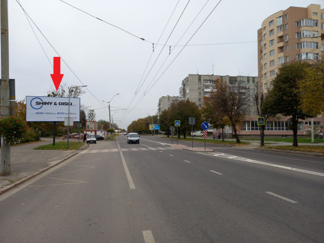 Щит 6x3,  Любінська вул., навпроти будинку № 160, (Скнилівський парк, автостоянка), в напрямку з центра міста