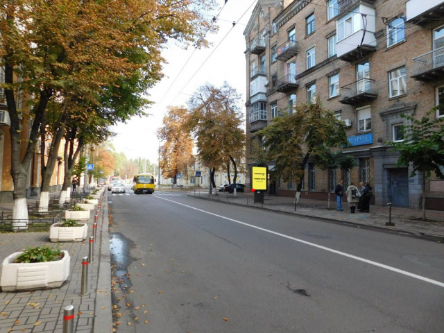 Сітіскролл 1.2x1.8,  Князів Острозьких (Московська) вул. 5/2, рух від ст. м. "Арсенальна"