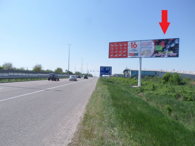Щит 6x3,  Житомирське шосе , в напрямку з м. Київ, с.Мрія, 300м. перед заправкою БРСМ,7км+700м, правий