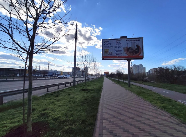 Призма 6x3,  Бандери Степана просп. 28 (навпроти Автосалони "Тойота", "АІС", "ВІннер Автомотів", ТЦ Plazma, ТЦ "Макрос", МЕТРО), в напрямку Петрівка